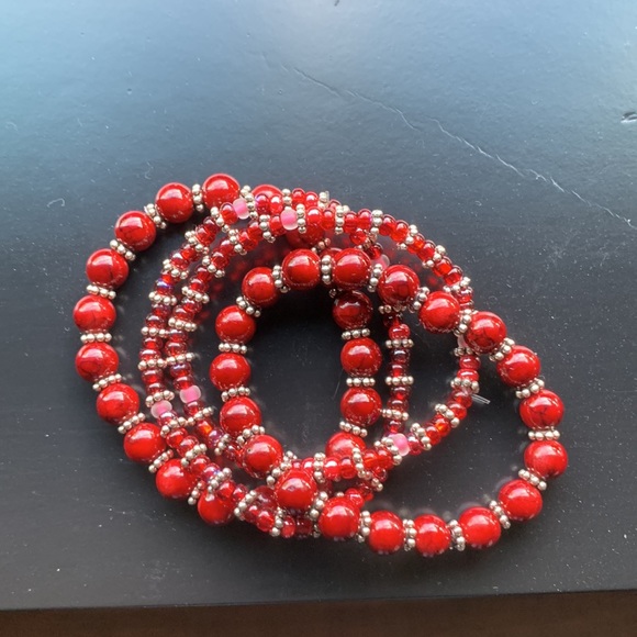 Ruby Red - 4 strand stackable beaded bracelet - Picture 3 of 3